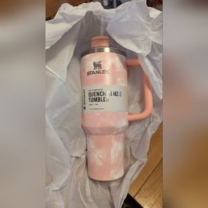 Stanley 40oz H2O Flowstate Quencher tumbler | PEACH TIE DYE